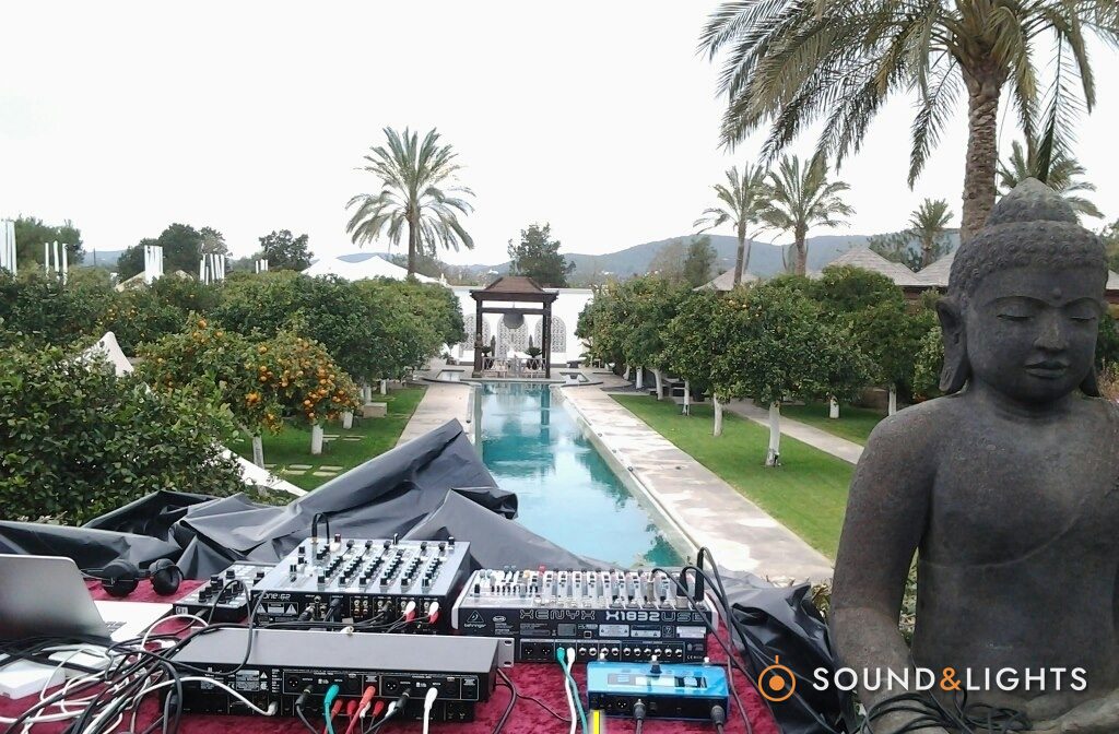 Fiesta de la Primavera — Agroturismo Atzaró - Ibiza - Rent DJ-booth, monitors, Live mixer, PA - quadraphonic sound
