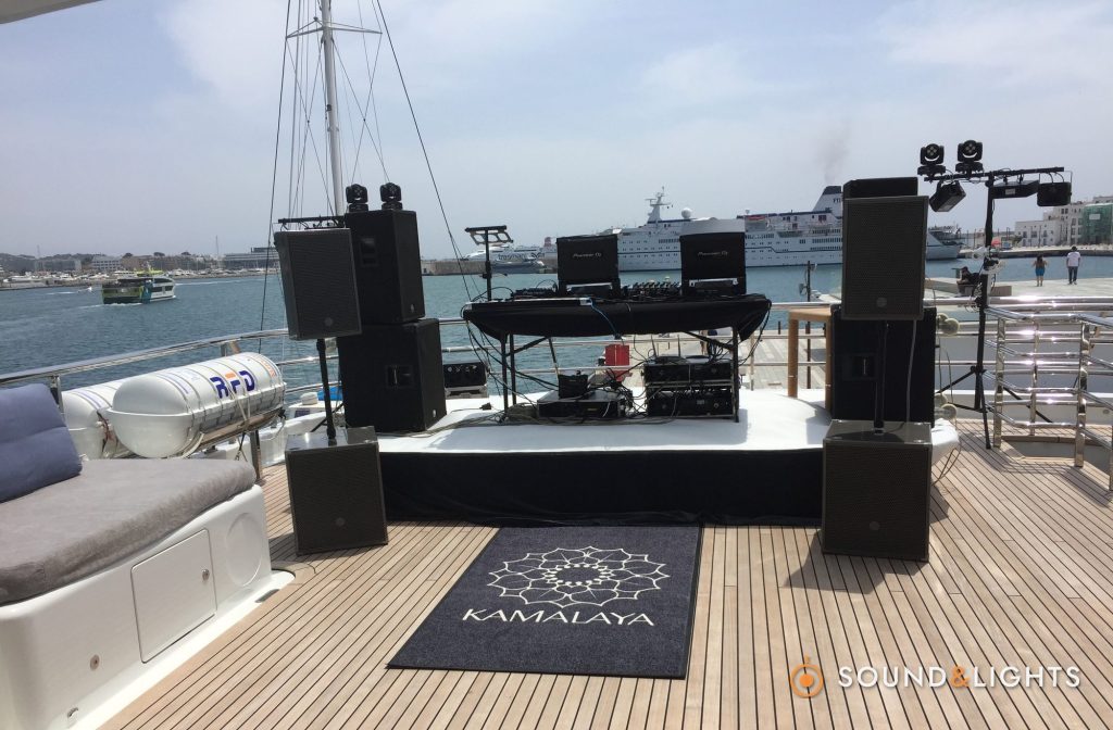Private boat party (Blondish DJ)