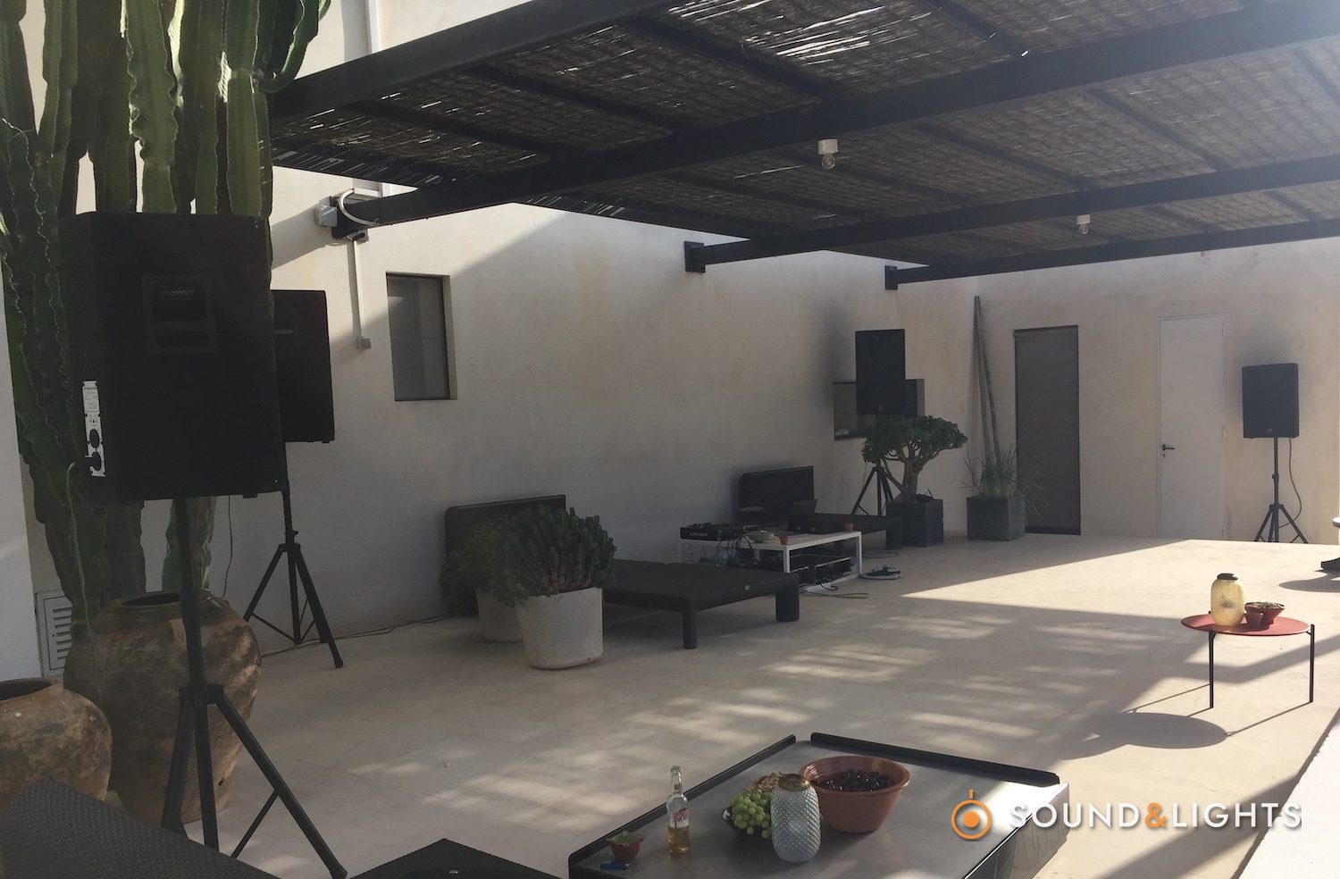 Yoga retreat event - Ibiza - speakers rent